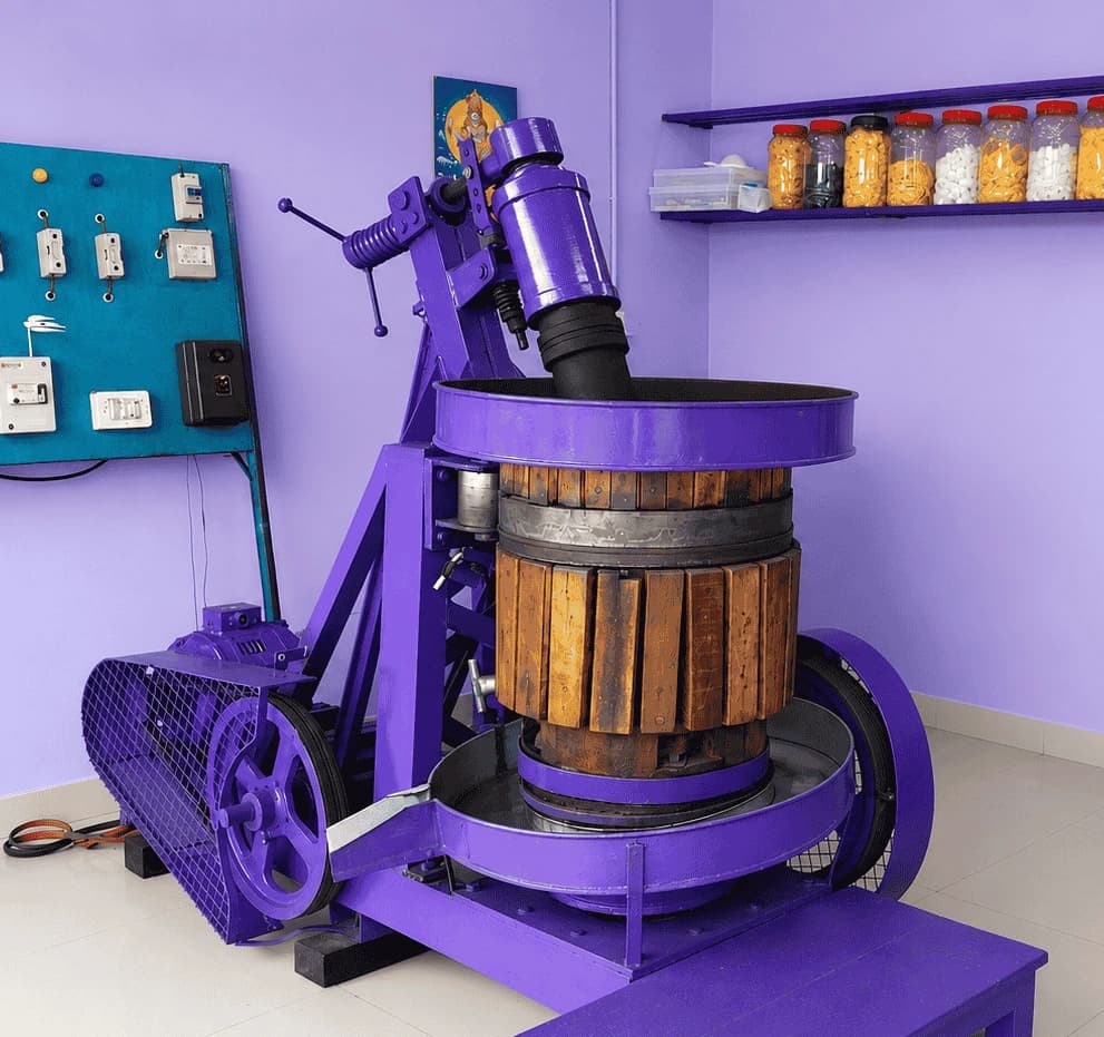 Traditional wooden marachekku cold-press machine